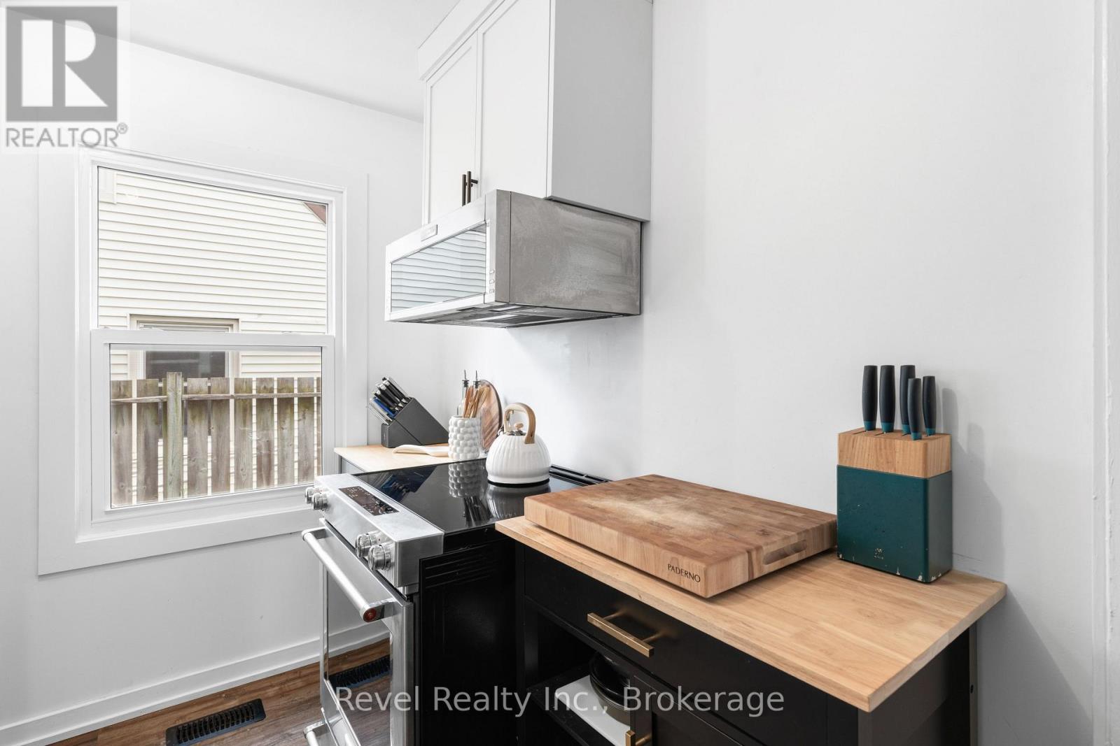 41 Melbourne Street E, Kawartha Lakes (Lindsay), Ontario  K9V 1X8 - Photo 14 - X13500286