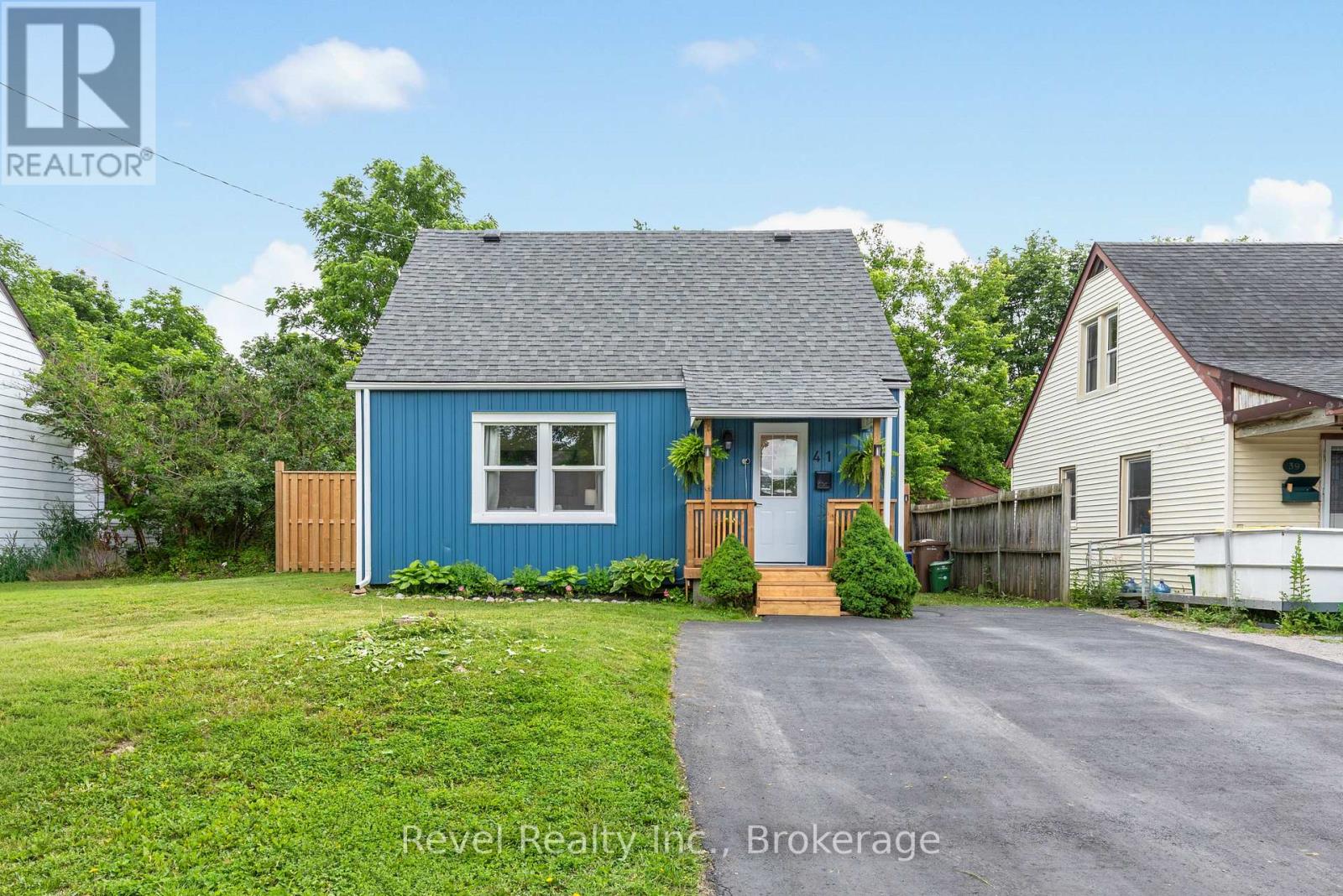 41 Melbourne Street E, Kawartha Lakes (Lindsay), Ontario  K9V 1X8 - Photo 2 - X13500286