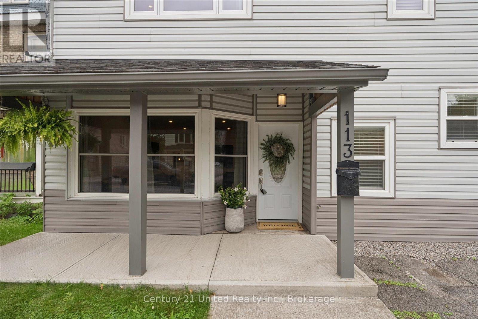 113 Princess Street, Peterborough (Town Ward 3), Ontario  K9J 2A8 - Photo 5 - X13500456