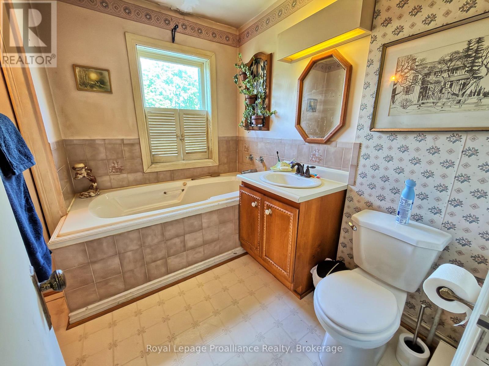 14 County Rd 2 Road, Otonabee-South Monaghan, Ontario  K0L 1B0 - Photo 10 - X13500934