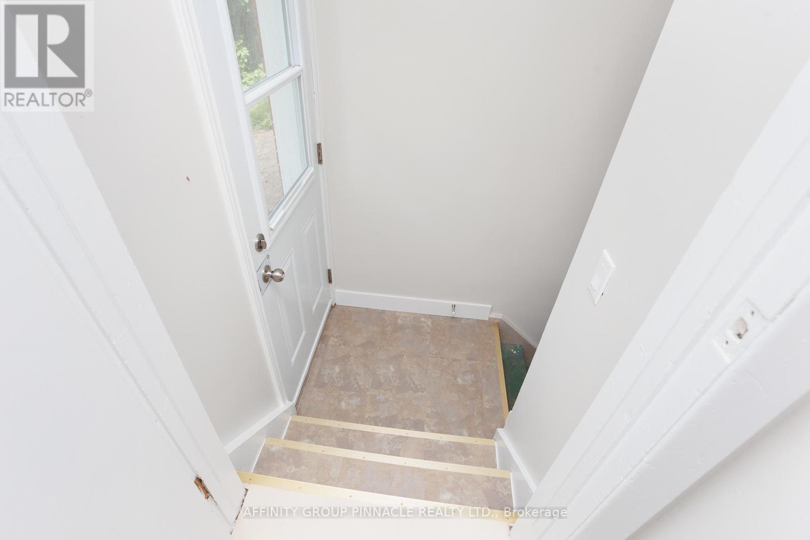 31 St David Street, Kawartha Lakes (Lindsay), Ontario  K9V 1N2 - Photo 18 - X13501178