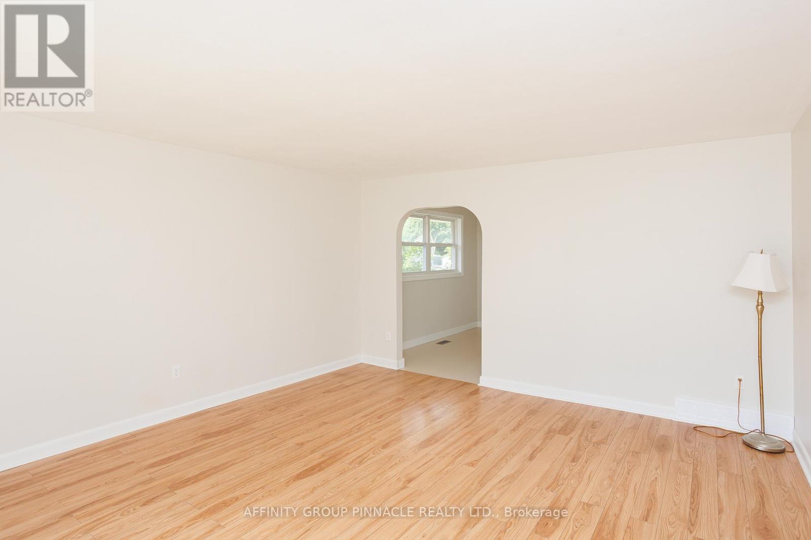 31 St David Street, Kawartha Lakes (Lindsay), Ontario  K9V 1N2 - Photo 8 - X13501178