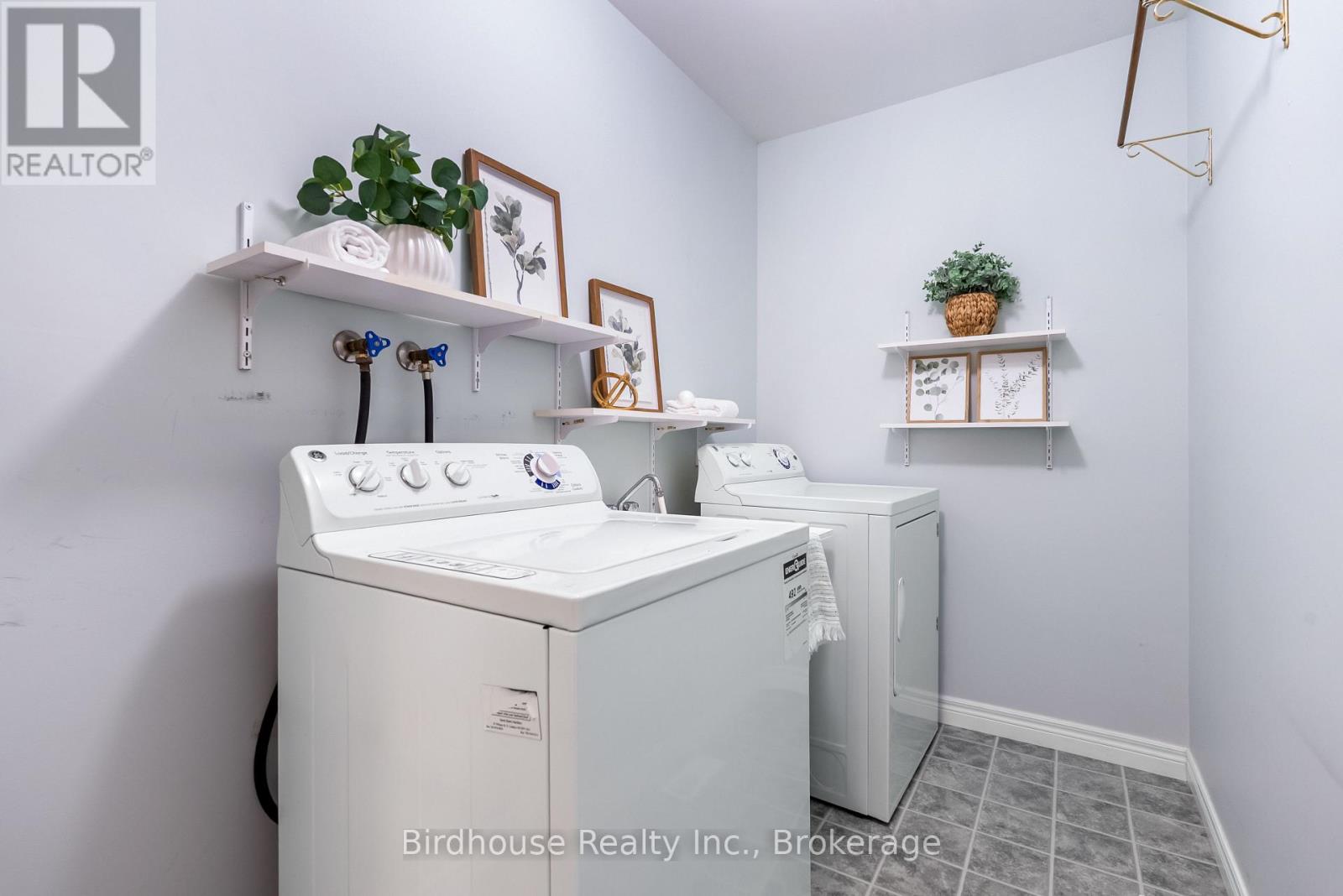 6 Eakins Crescent, Kawartha Lakes (Lindsay), Ontario  K9V 6H8 - Photo 20 - X13501218