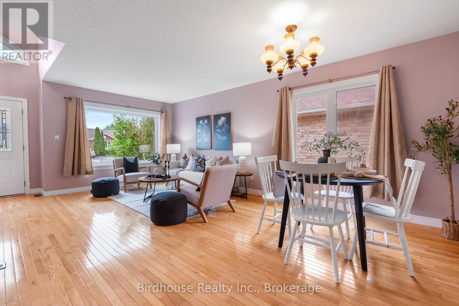 6 Eakins Crescent, Kawartha Lakes (Lindsay), Ontario  K9V 6H8 - Photo 8 - X13501218