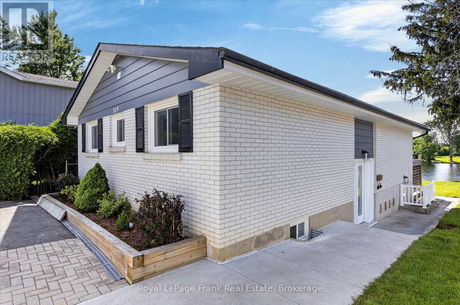 314 Sherin Avenue, Peterborough (Ashburnham Ward 4), Ontario  K9J 1B6 - Photo 5 - X13501474