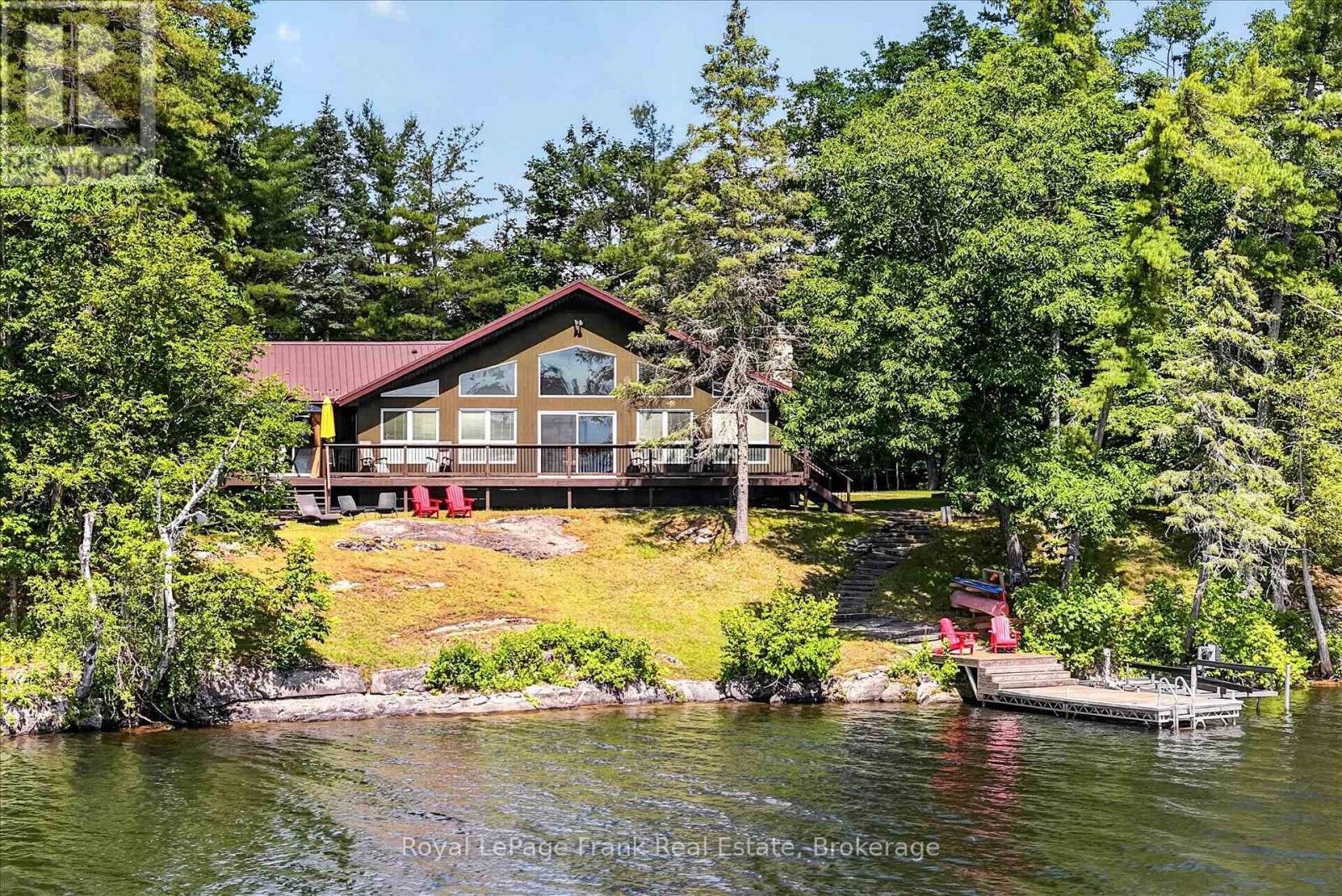 61 NAPIER CRESCENT, north kawartha, Ontario