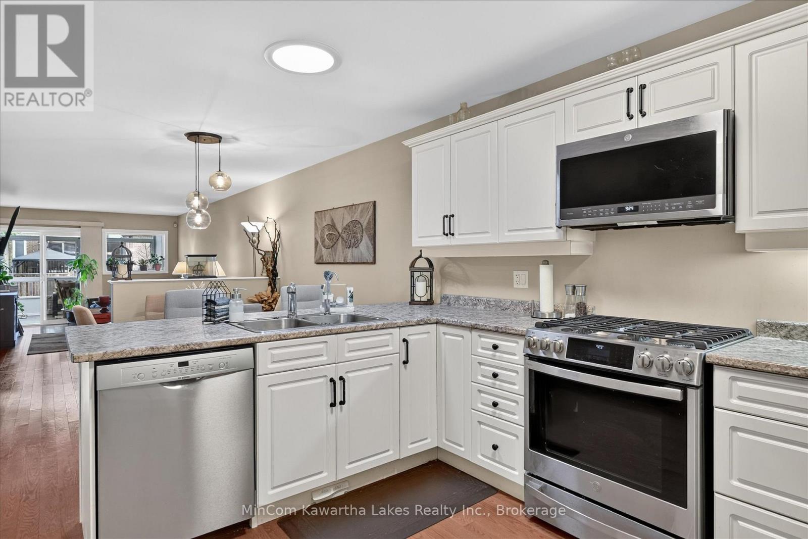 602 Goodwin Terrace, Peterborough (Monaghan Ward 2), Ontario  K9J 0H5 - Photo 7 - X13502182