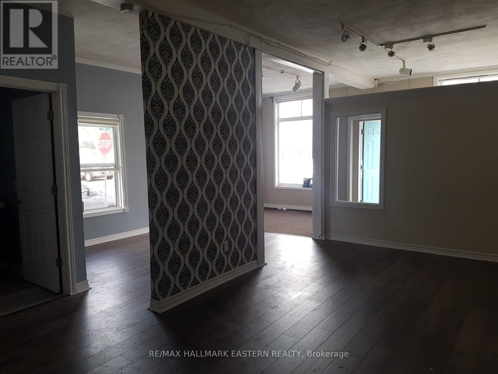 41-45 Park Street S, Peterborough (Town Ward 3), Ontario  K9J 3R6 - Photo 4 - X13502252