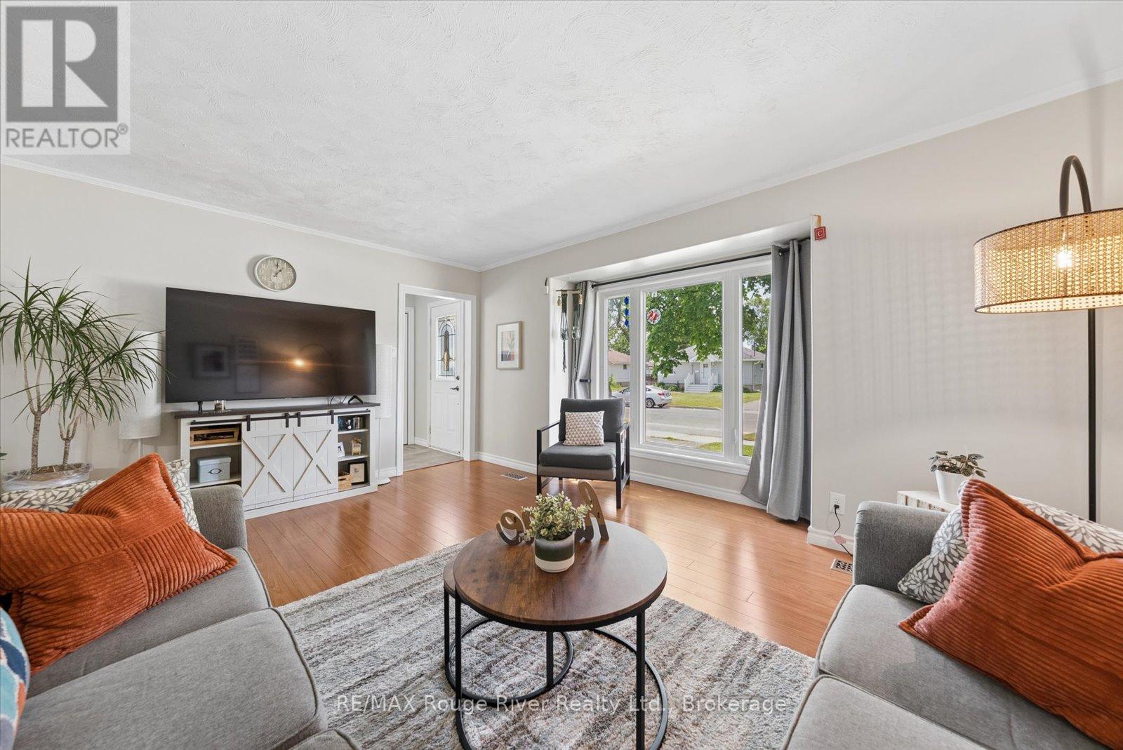 542 O'connell Road, Peterborough (Otonabee Ward 1), Ontario  K9J 4E3 - Photo 6 - X13503852