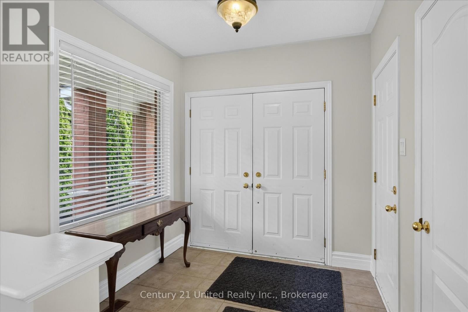 17 Mauro Court, Peterborough (Monaghan Ward 2), Ontario  K9K 2P1 - Photo 6 - X13503904