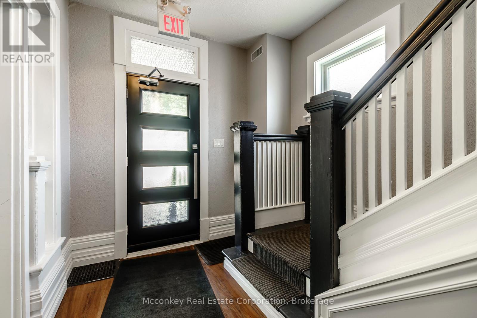 300 Aylmer Street N, Peterborough (Town Ward 3), Ontario  K9J 3K7 - Photo 3 - X13504444