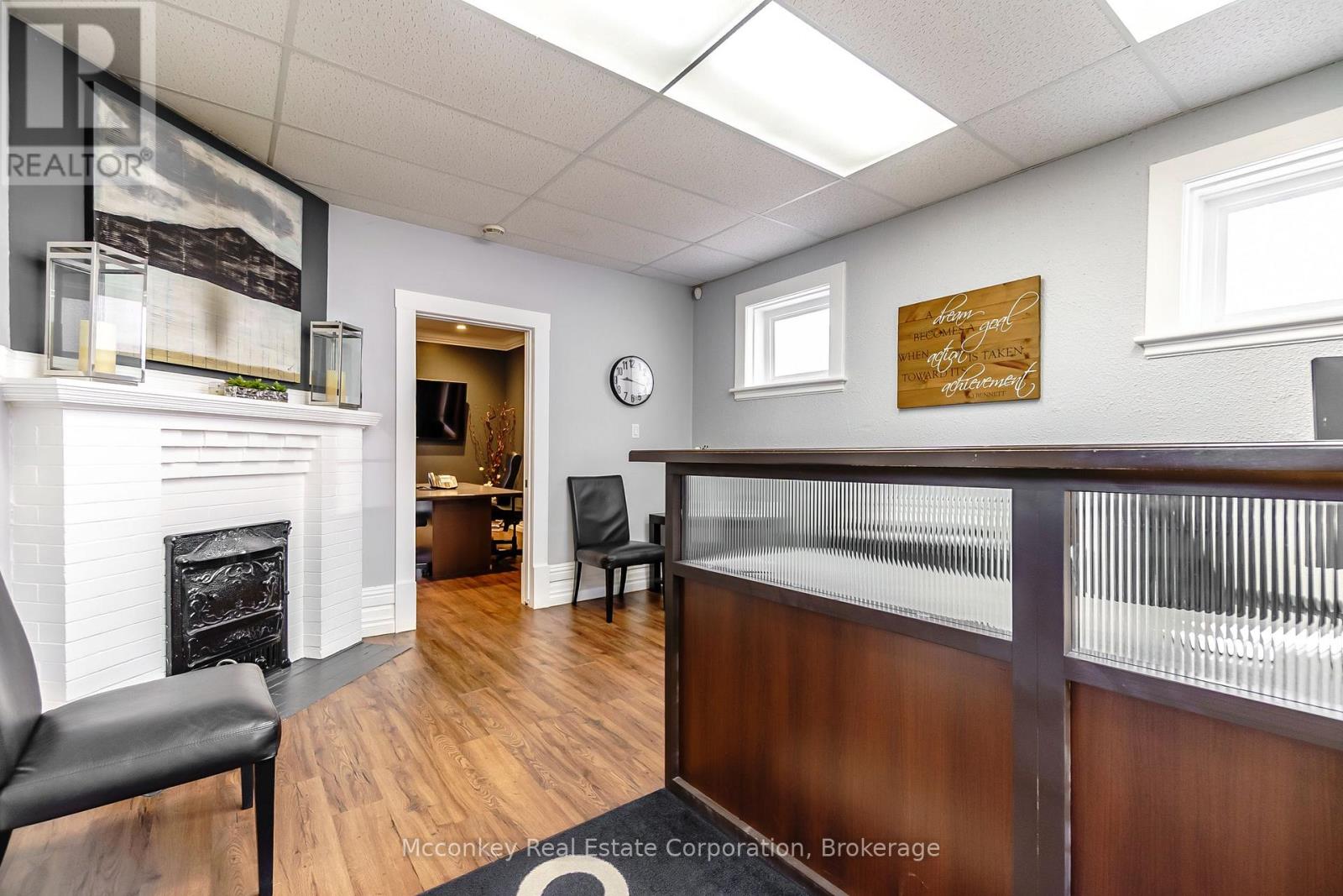 300 Aylmer Street N, Peterborough (Town Ward 3), Ontario  K9J 3K7 - Photo 6 - X13504444
