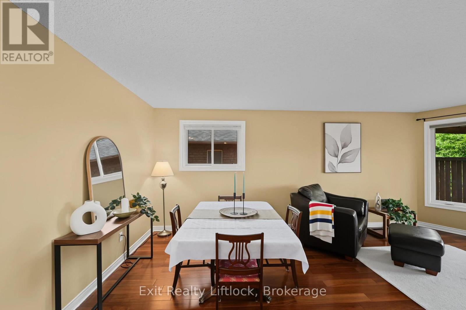 2522 Marsdale Drive, Peterborough (Ashburnham Ward 4), Ontario  K9L 1R4 - Photo 12 - X13505314