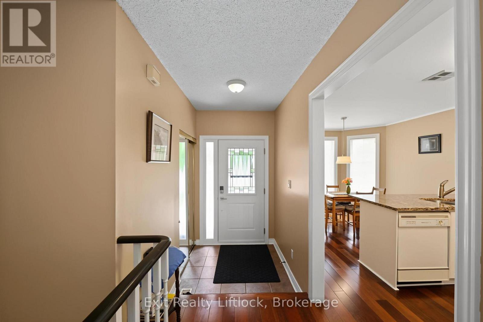 2522 Marsdale Drive, Peterborough (Ashburnham Ward 4), Ontario  K9L 1R4 - Photo 4 - X13505314