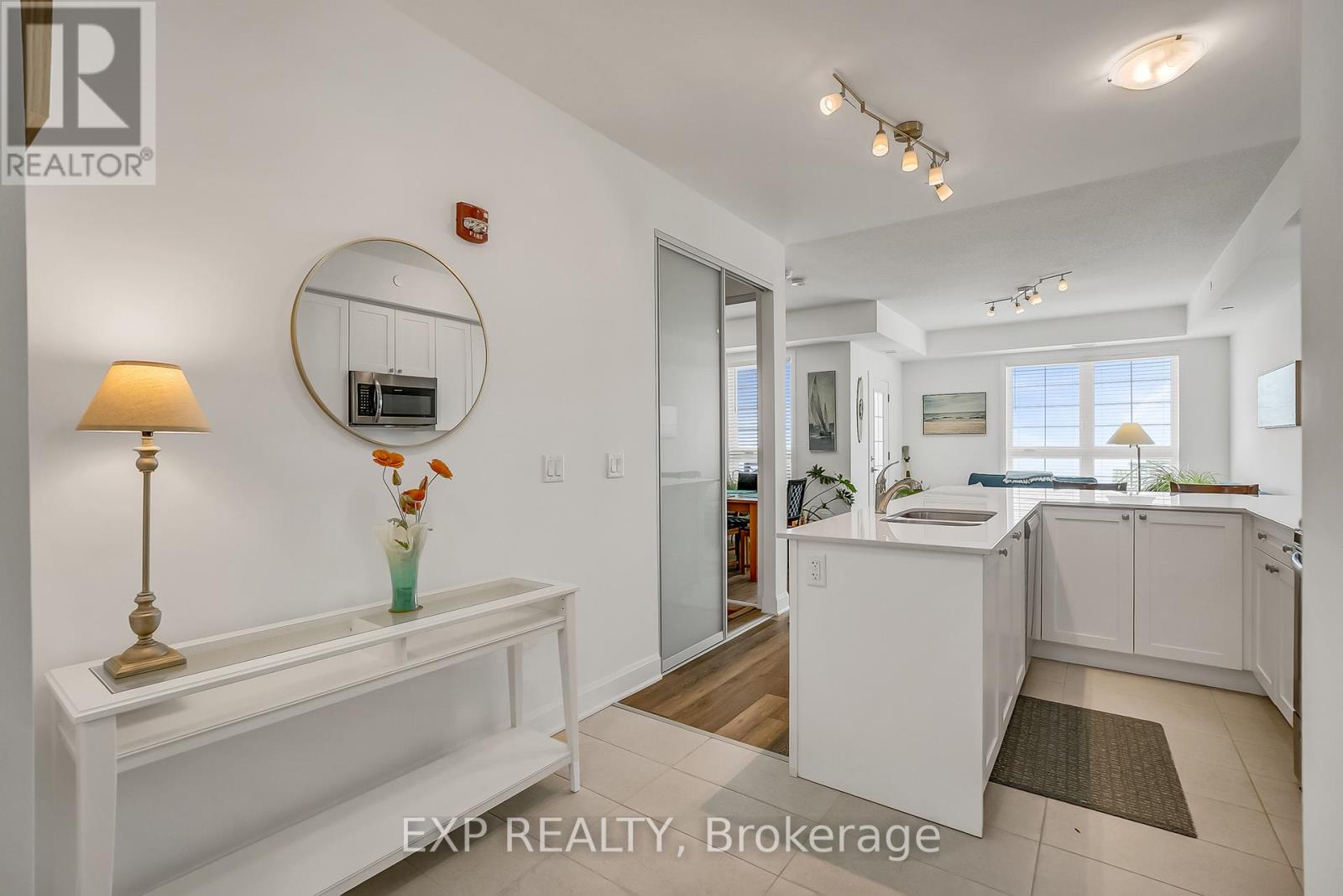415 - 50 Lakebreeze Drive, Clarington (Newcastle), Ontario  L1B 0V9 - Photo 6 - E13506572