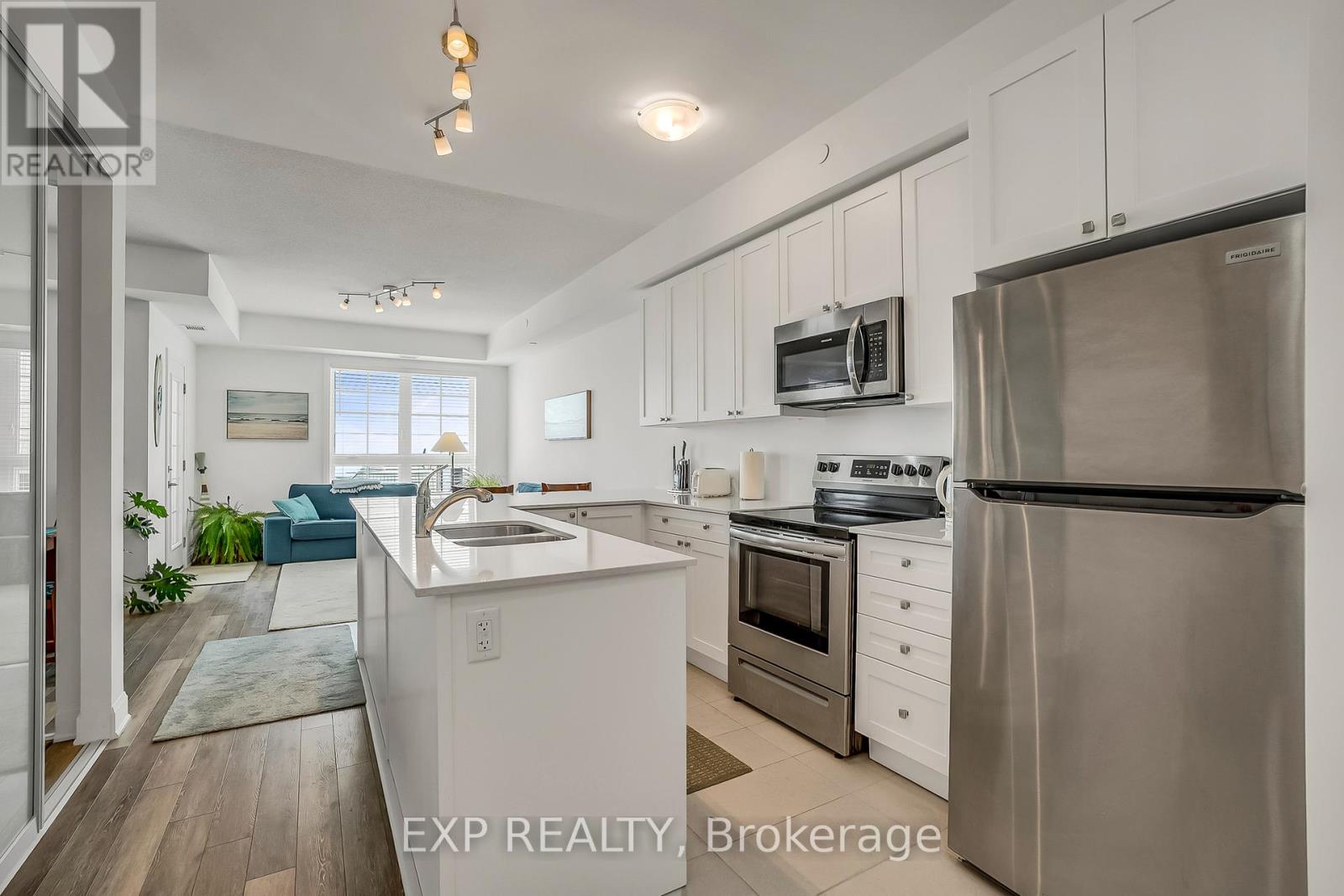 415 - 50 Lakebreeze Drive, Clarington (Newcastle), Ontario  L1B 0V9 - Photo 8 - E13506572