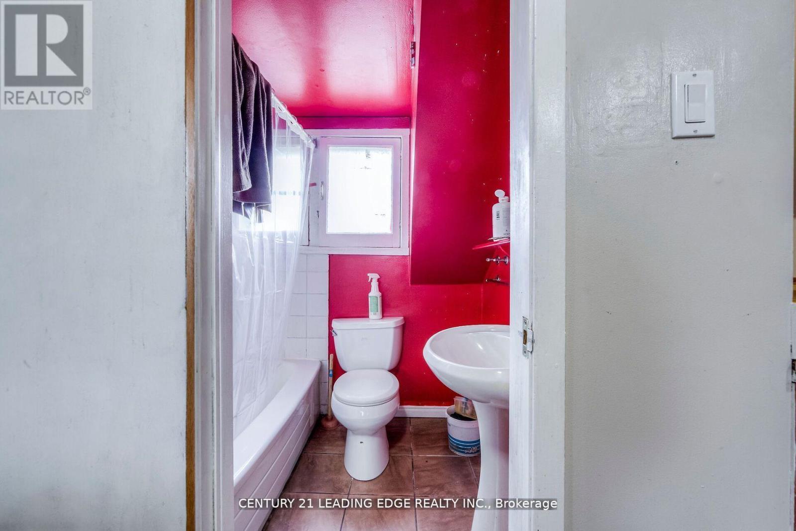 214 Aylmer Street, Peterborough (Town Ward 3), Ontario  K9J 3K4 - Photo 23 - X13507924