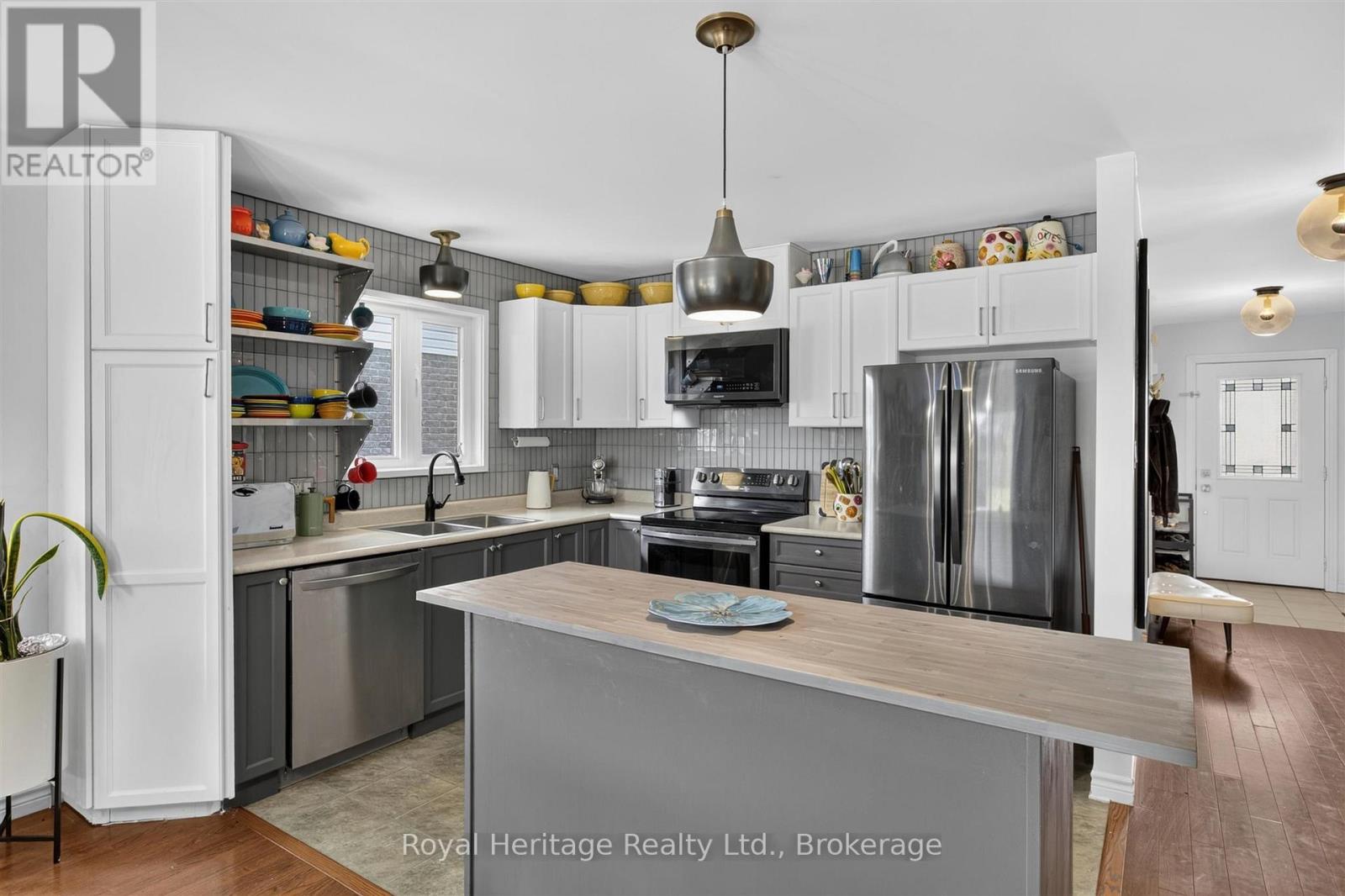 30 Springdale Drive, Kawartha Lakes (Lindsay), Ontario  K9V 0J3 - Photo 4 - X13508262