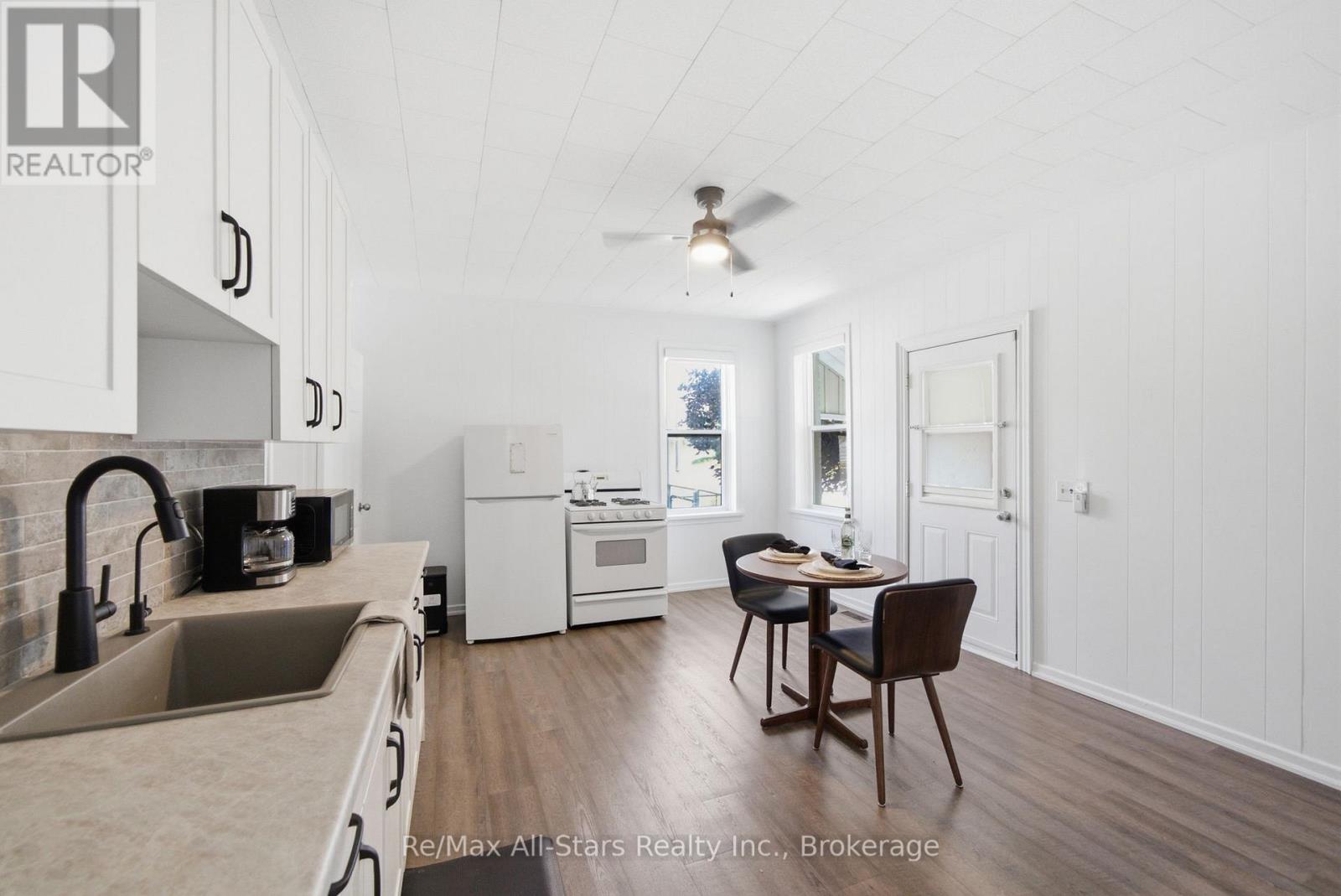 2 Bond Street, Kawartha Lakes (Lindsay), Ontario  K9V 3P3 - Photo 11 - X13508368