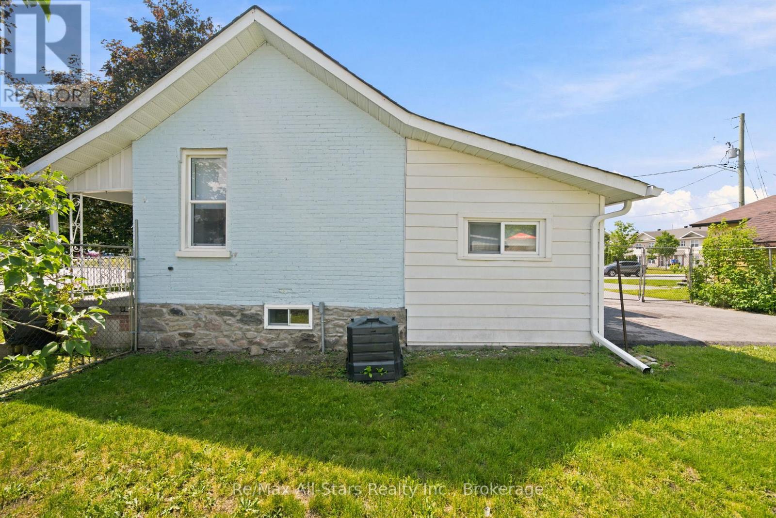 2 Bond Street, Kawartha Lakes (Lindsay), Ontario  K9V 3P3 - Photo 29 - X13508368