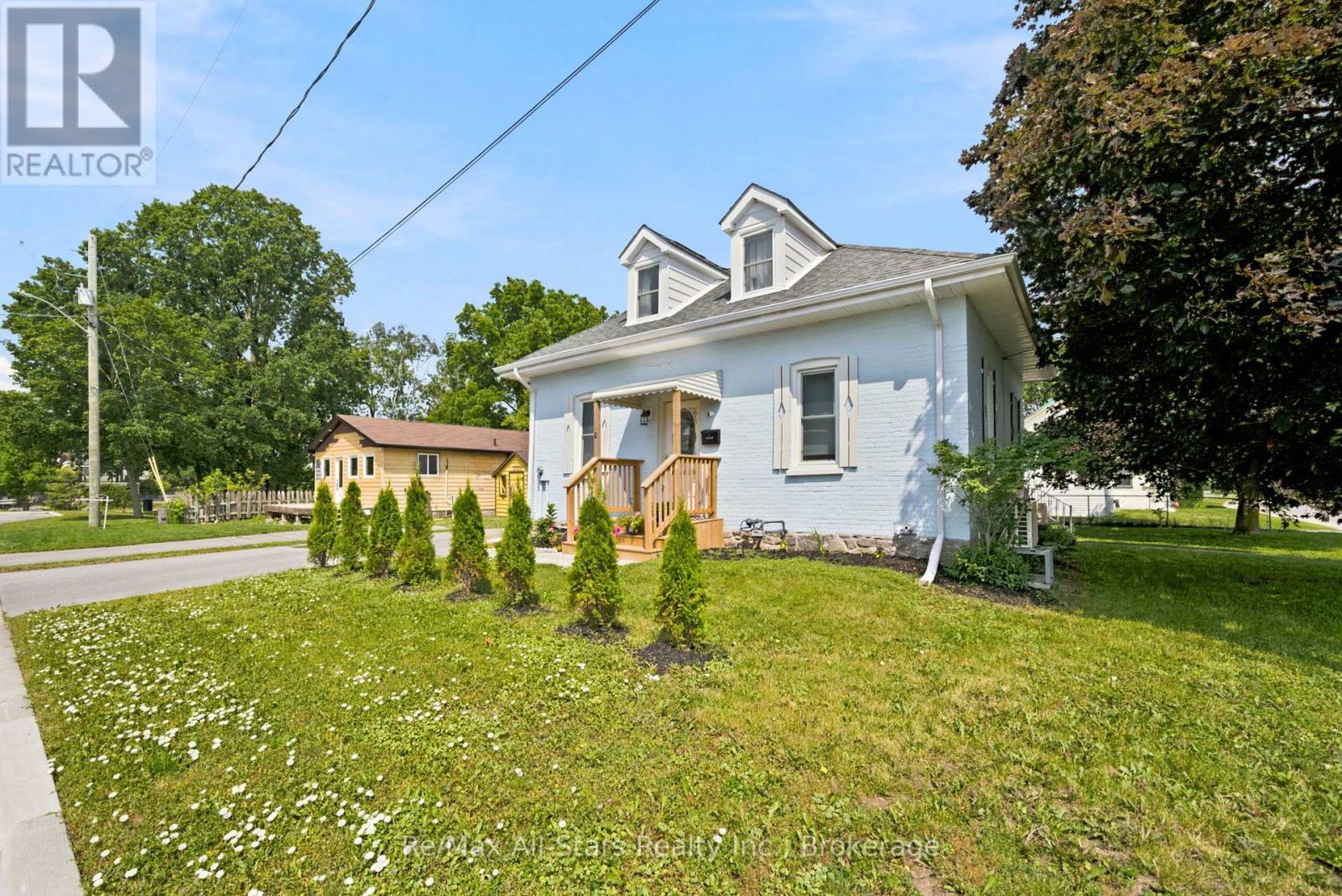 2 Bond Street, Kawartha Lakes (Lindsay), Ontario  K9V 3P3 - Photo 3 - X13508368