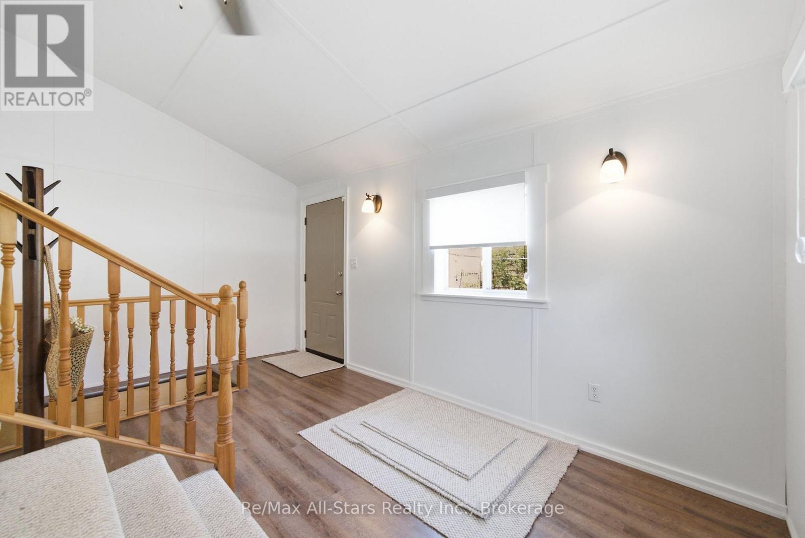 2 Bond Street, Kawartha Lakes (Lindsay), Ontario  K9V 3P3 - Photo 7 - X13508368