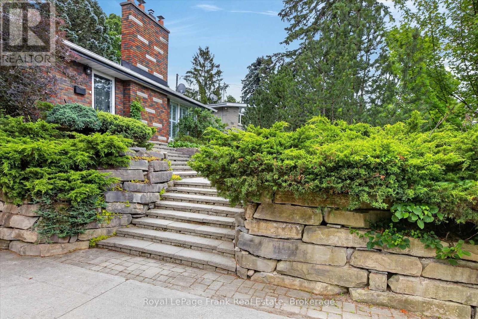 700 Stannor Drive, Peterborough (Town Ward 3), Ontario  K9J 4S8 - Photo 4 - X13508486