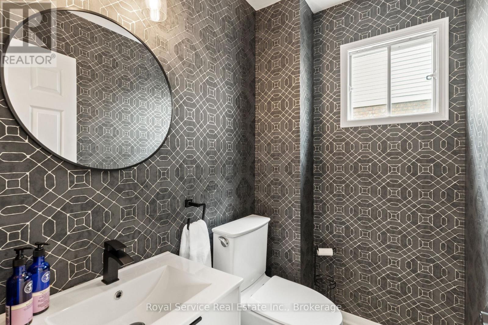 56 Stanford Crescent, Clarington (Newcastle), Ontario  L1B 1E9 - Photo 17 - E13511266