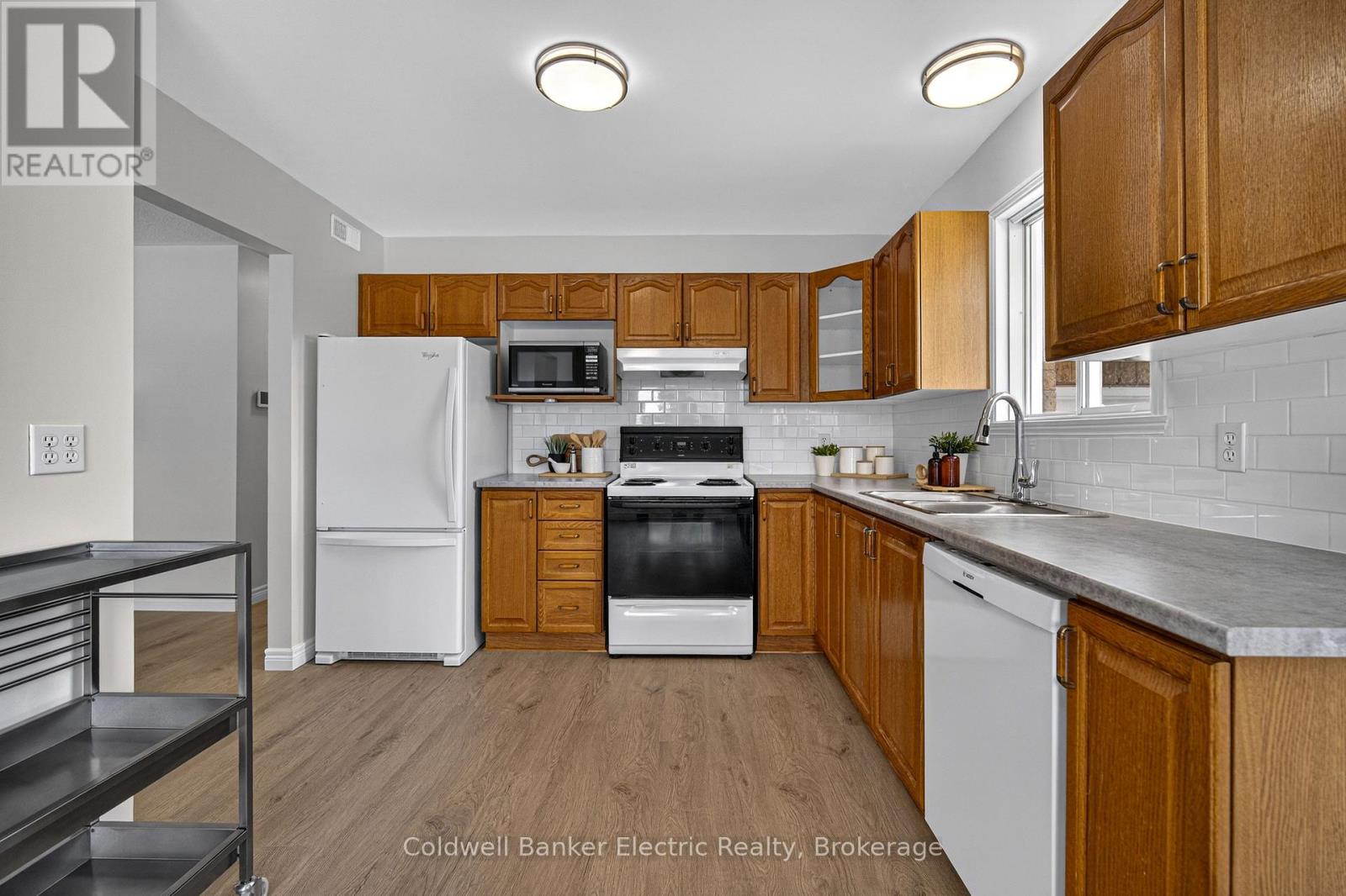 329 Mary Street W, Kawartha Lakes (Lindsay), Ontario  K9V 5X5 - Photo 12 - X13511544