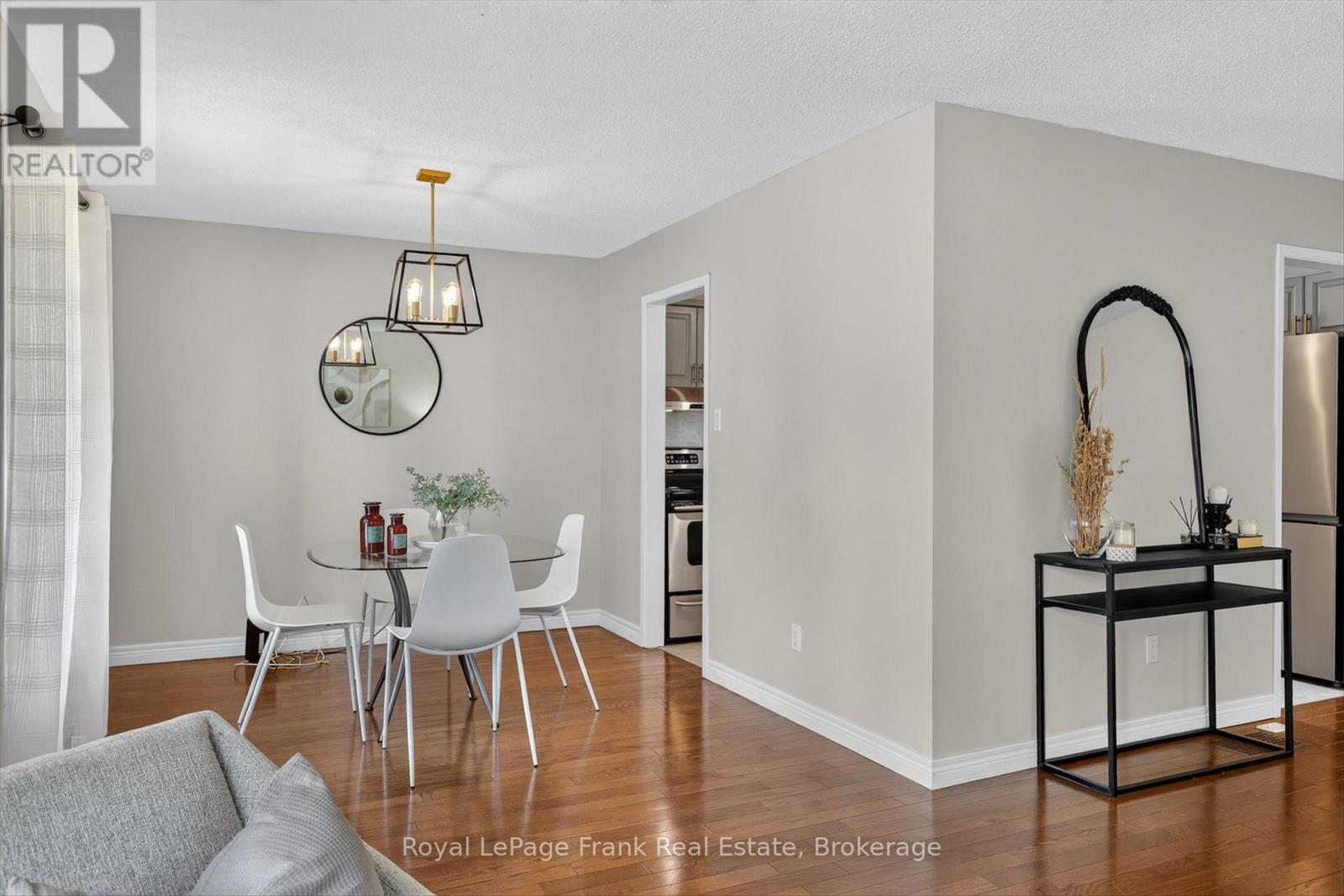 1717 Woodgrove Crescent, Peterborough (Monaghan Ward 2), Ontario  K9K 1N1 - Photo 9 - X13513222
