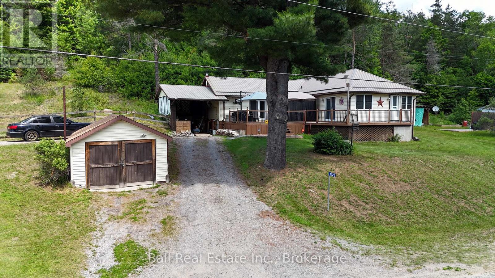 1123 Harcourt Road, Dysart Et Al (Harcourt), Ontario  K0L 1X0 - Photo 2 - X13513800