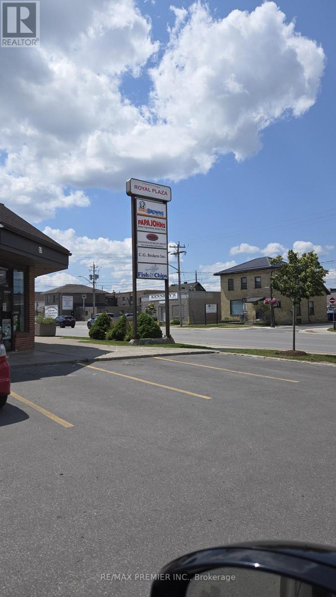 3 - 17 Russell Street W, Kawartha Lakes (Lindsay), Ontario  K9V 2W5 - Photo 2 - X13513970