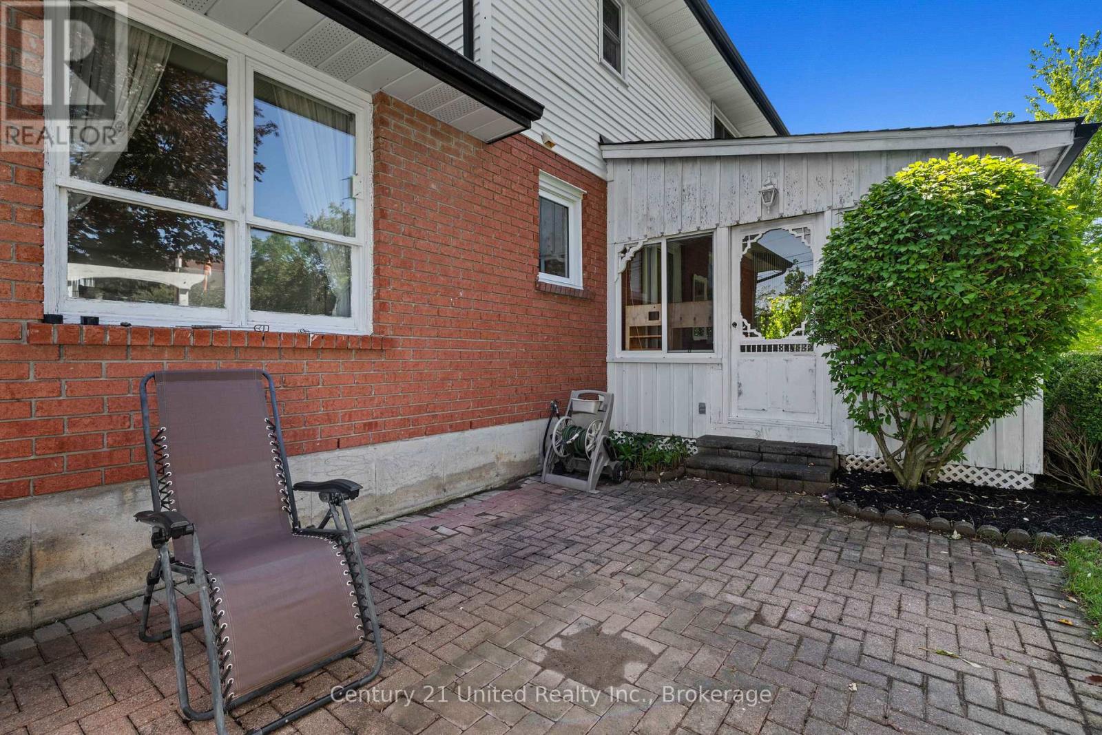 2317 Woodglade Boulevard, Peterborough (Monaghan Ward 2), Ontario  K9K 1T6 - Photo 8 - X13515544