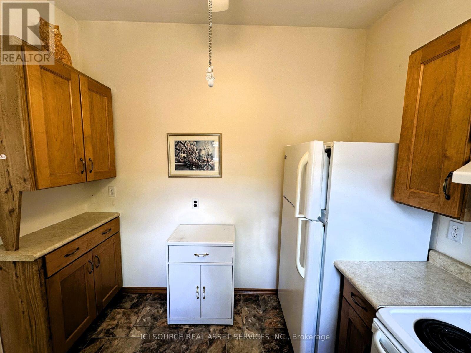 275 St Anne's Crescent, Peterborough (Northcrest Ward 5), Ontario  K9H 5J3 - Photo 10 - X13517210