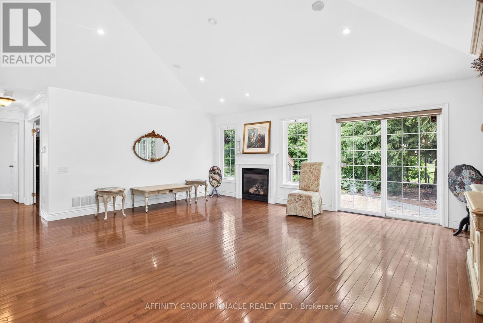 2 Fallingbrook Crescent, Kawartha Lakes (Lindsay), Ontario  K9V 2Z7 - Photo 20 - X13517766