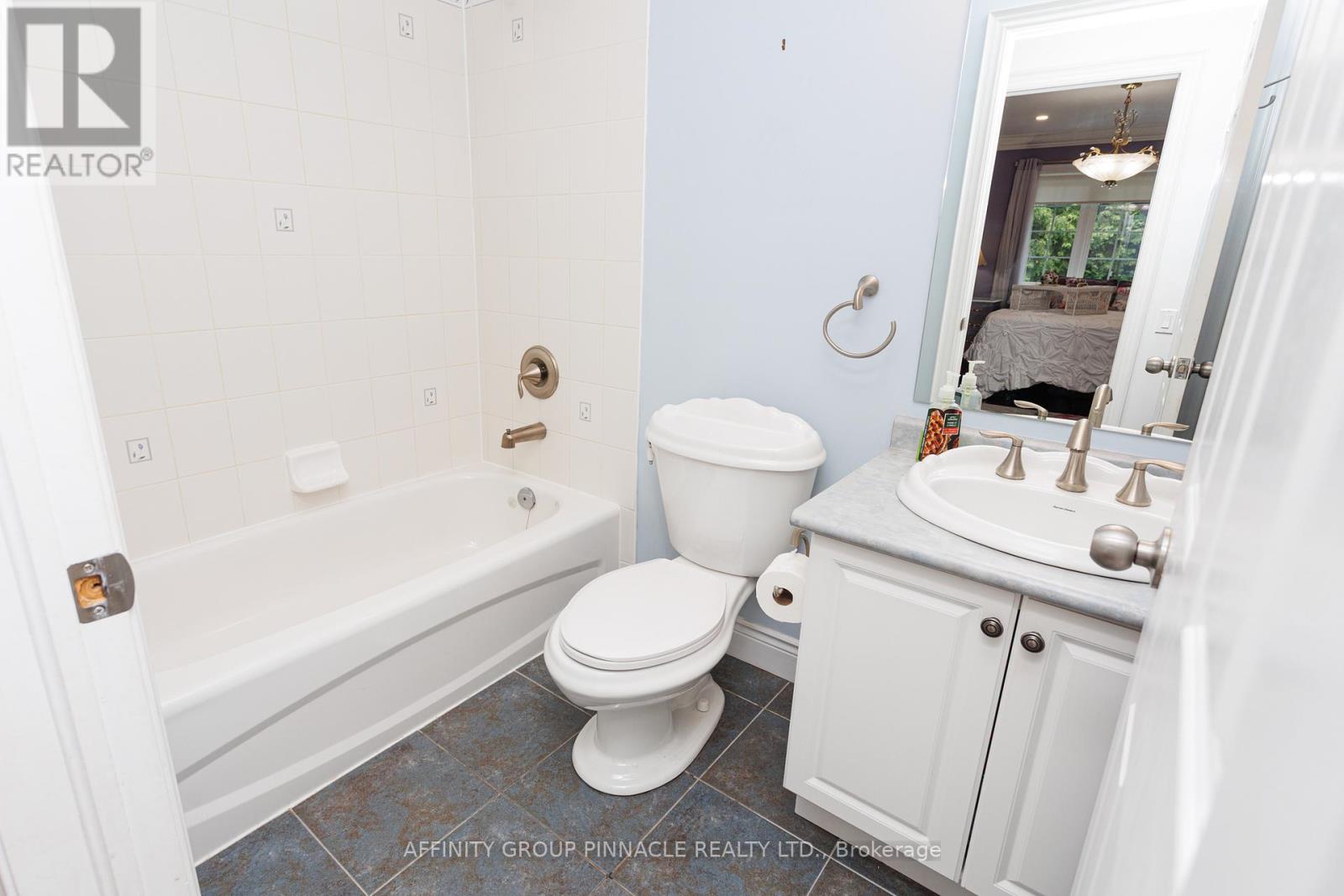 2 Fallingbrook Crescent, Kawartha Lakes (Lindsay), Ontario  K9V 2Z7 - Photo 21 - X13517766