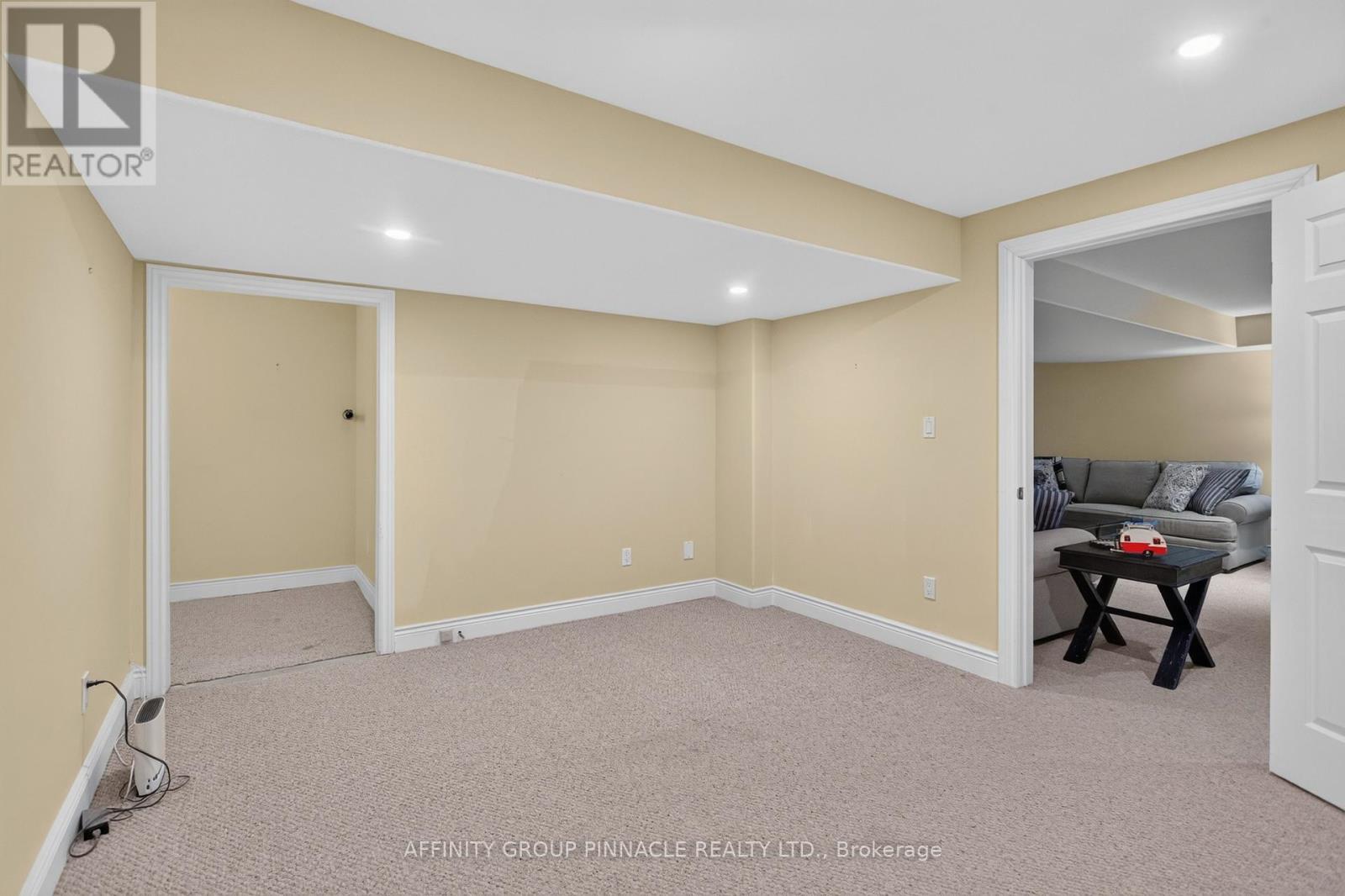 2 Fallingbrook Crescent, Kawartha Lakes (Lindsay), Ontario  K9V 2Z7 - Photo 34 - X13517766