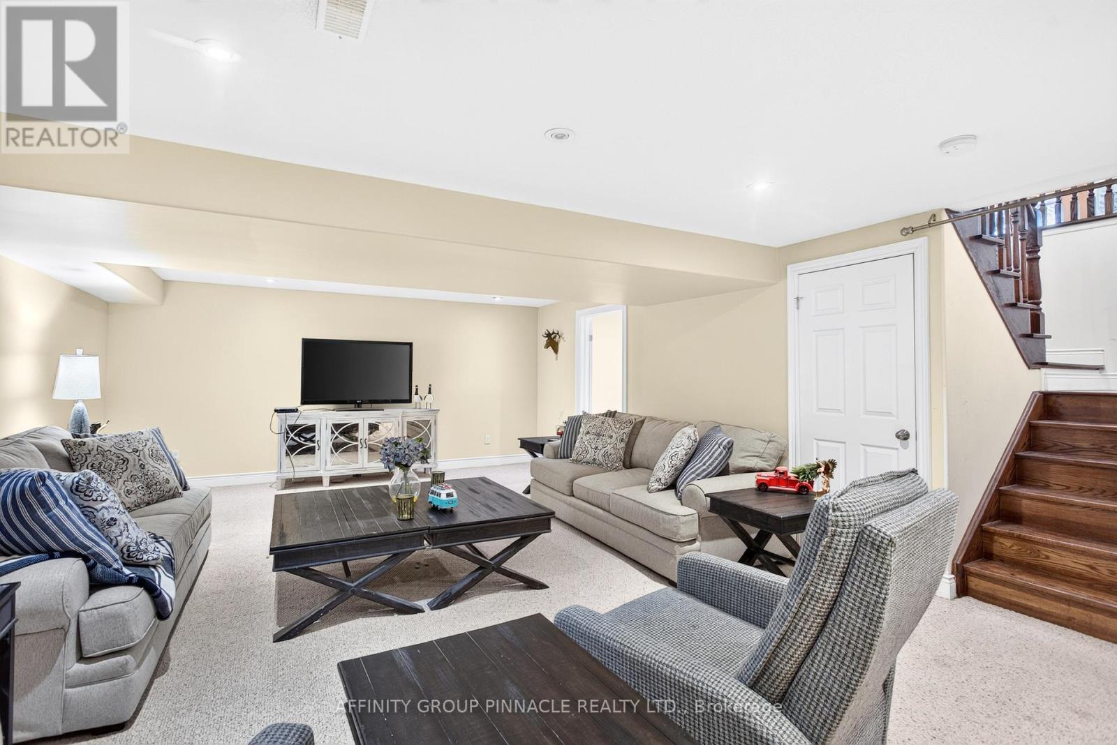 2 Fallingbrook Crescent, Kawartha Lakes (Lindsay), Ontario  K9V 2Z7 - Photo 35 - X13517766
