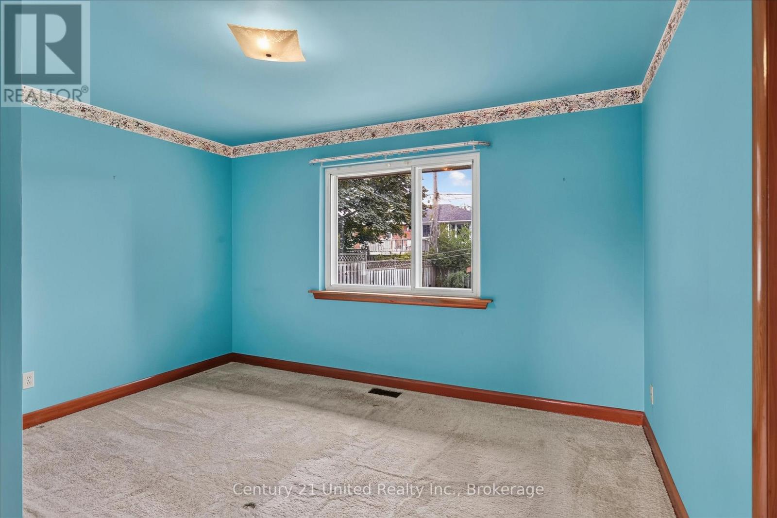 1031 Oriole Drive, Peterborough (Northcrest Ward 5), Ontario  K9H 6K8 - Photo 10 - X13517984