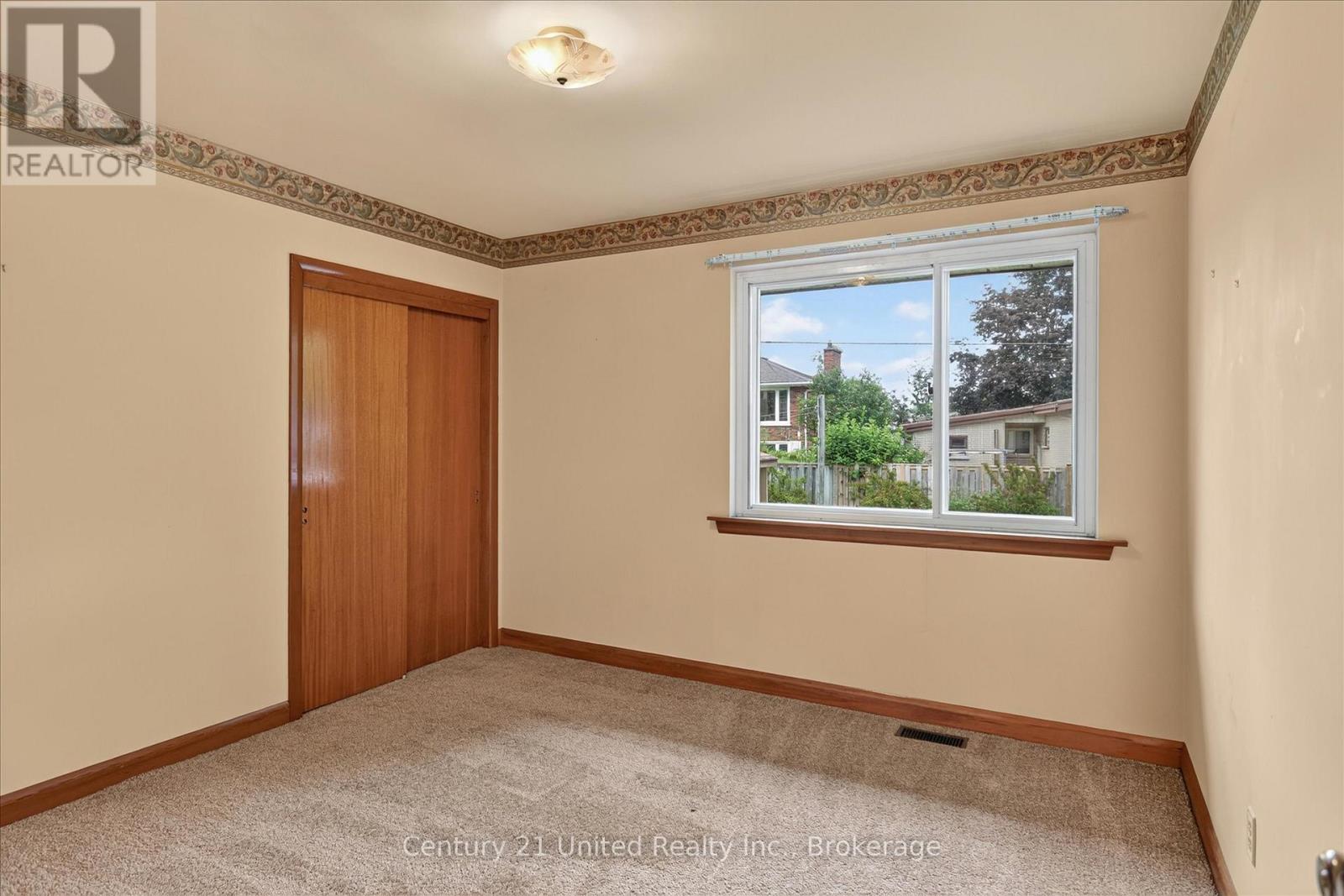 1031 Oriole Drive, Peterborough (Northcrest Ward 5), Ontario  K9H 6K8 - Photo 14 - X13517984