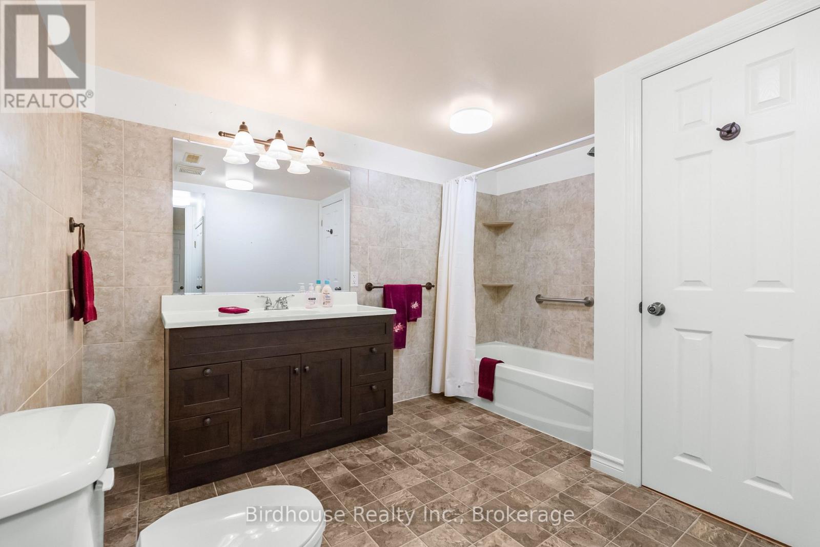 10 Oak Street, Kawartha Lakes (Lindsay), Ontario  K9V 5K4 - Photo 17 - X13518350