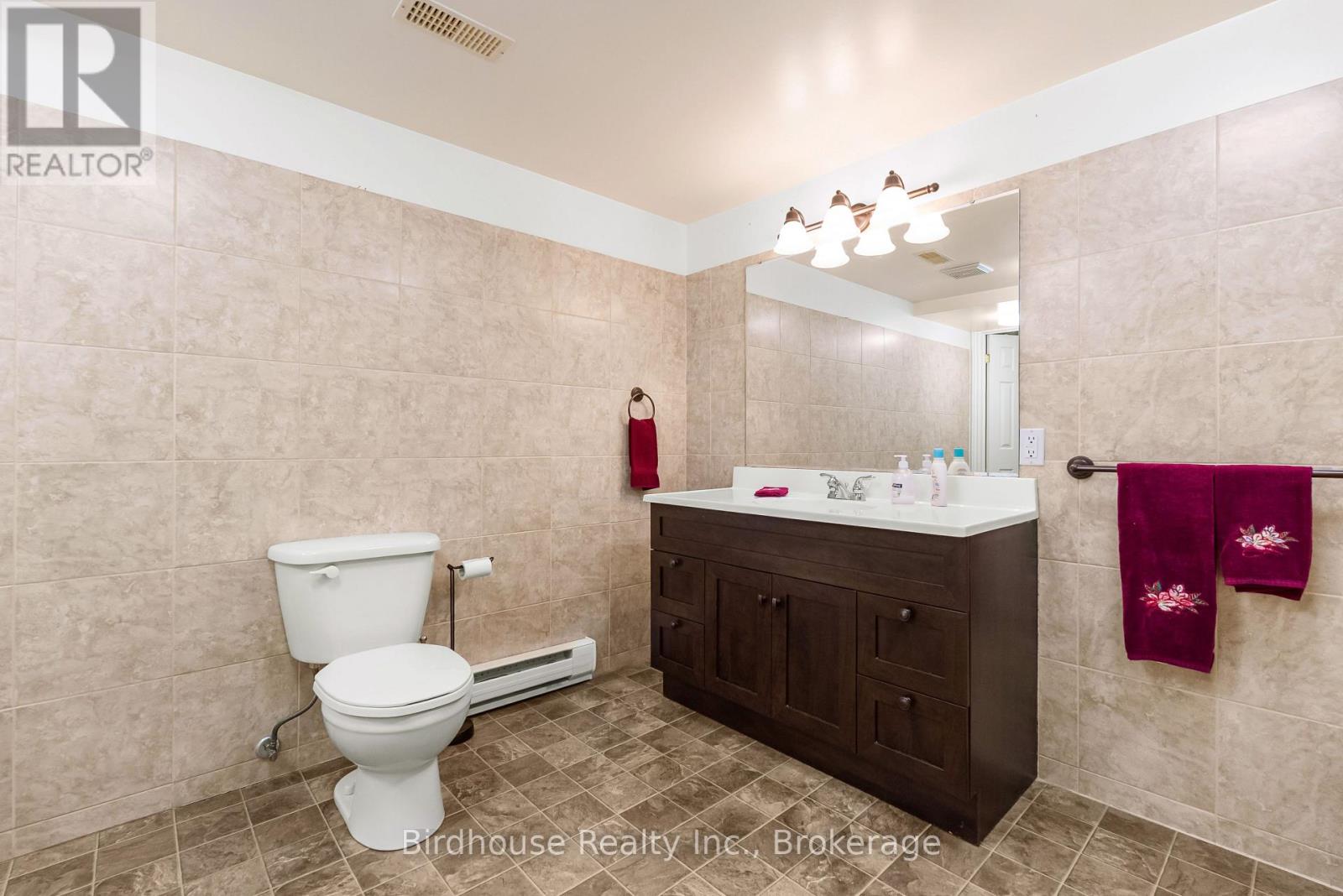 10 Oak Street, Kawartha Lakes (Lindsay), Ontario  K9V 5K4 - Photo 18 - X13518350