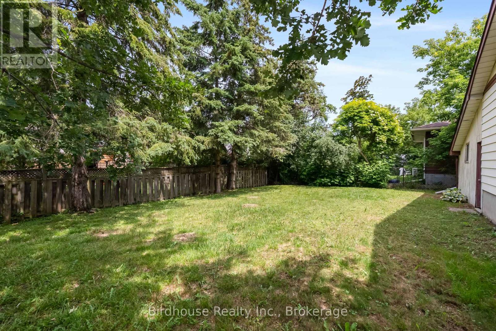 10 Oak Street, Kawartha Lakes (Lindsay), Ontario  K9V 5K4 - Photo 34 - X13518350