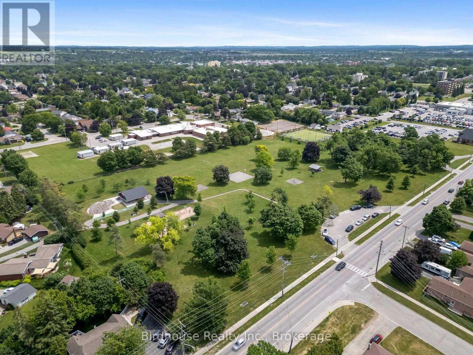 10 Oak Street, Kawartha Lakes (Lindsay), Ontario  K9V 5K4 - Photo 38 - X13518350