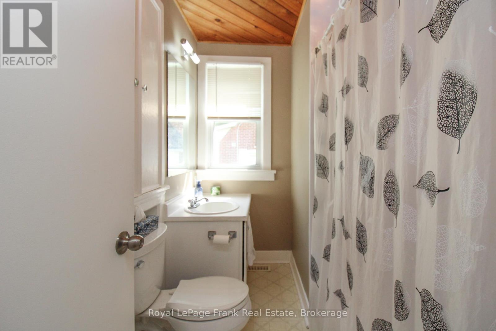 938 Parkhill Road W, Peterborough (Monaghan Ward 2), Ontario  K9J 6P3 - Photo 19 - X13518414