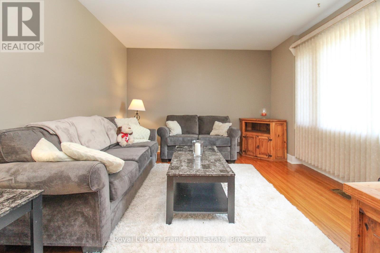 938 Parkhill Road W, Peterborough (Monaghan Ward 2), Ontario  K9J 6P3 - Photo 4 - X13518414