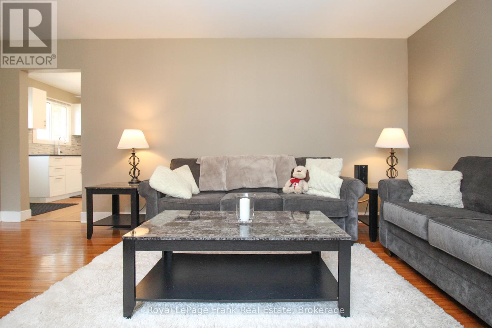 938 Parkhill Road W, Peterborough (Monaghan Ward 2), Ontario  K9J 6P3 - Photo 6 - X13518414