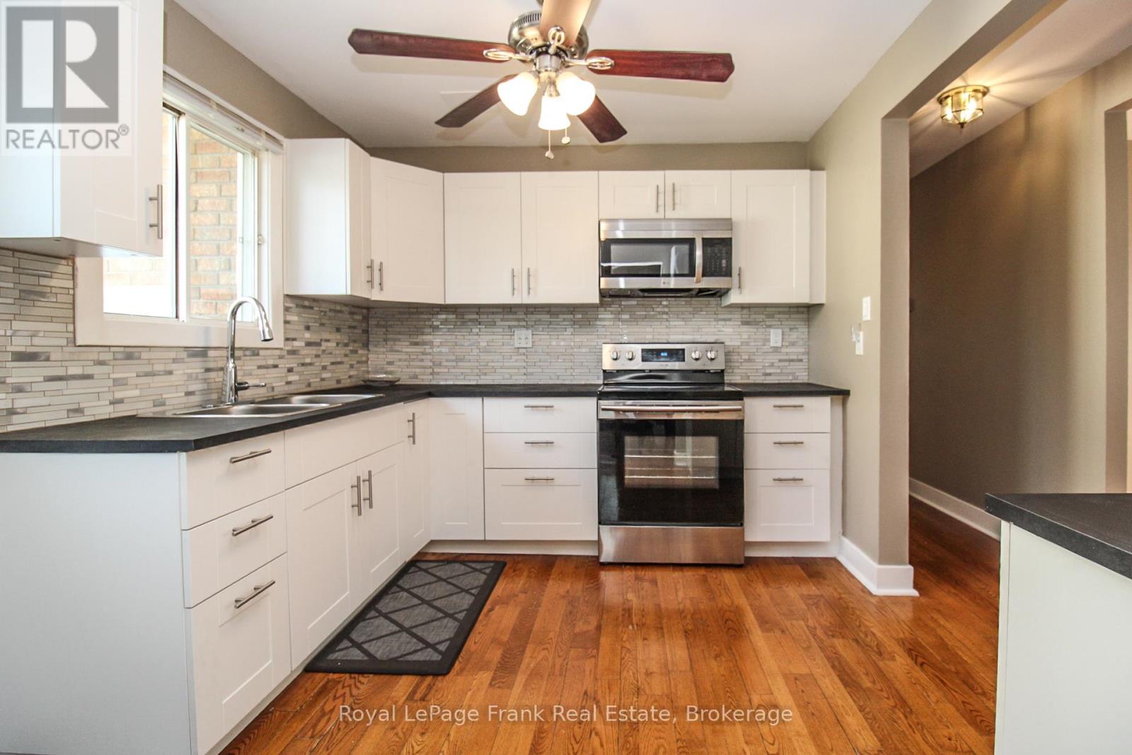 938 Parkhill Road W, Peterborough (Monaghan Ward 2), Ontario  K9J 6P3 - Photo 7 - X13518414