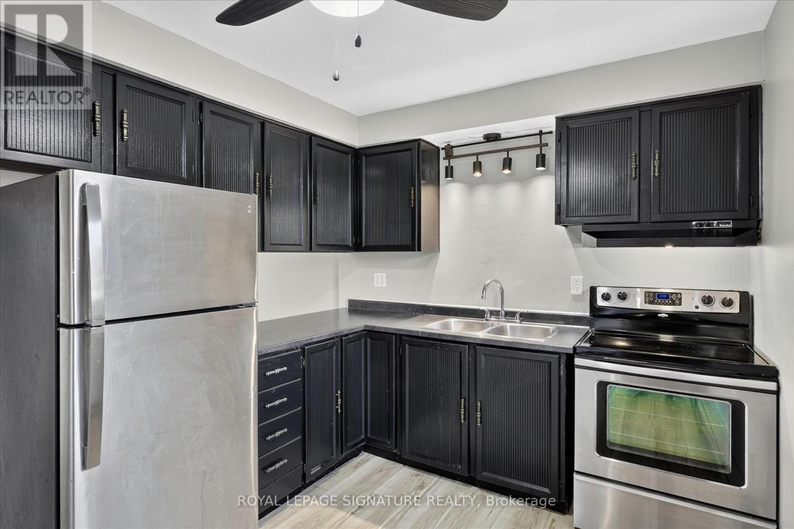 36 - 30 Champlain Crescent, Peterborough (Northcrest Ward 5), Ontario  K9L 1T1 - Photo 17 - X13519416