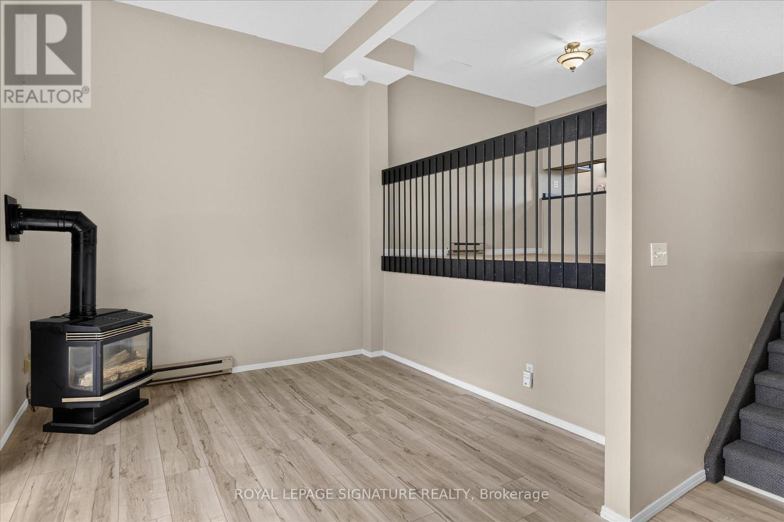 36 - 30 Champlain Crescent, Peterborough (Northcrest Ward 5), Ontario  K9L 1T1 - Photo 7 - X13519416